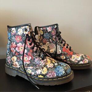 Vintage Sienna Miller Dr. Martens